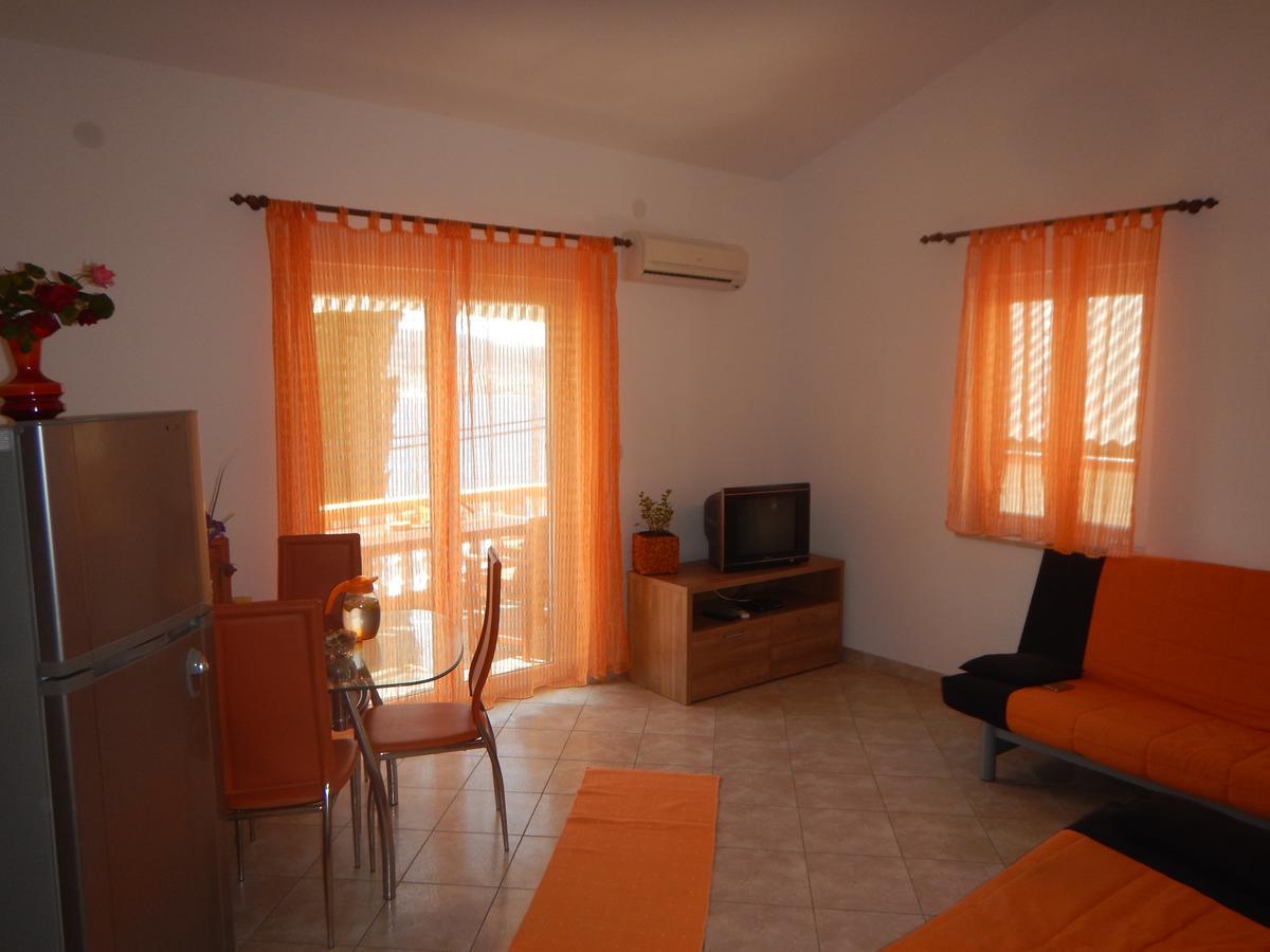 Apartments Val'S Osljak Preko Exterior photo
